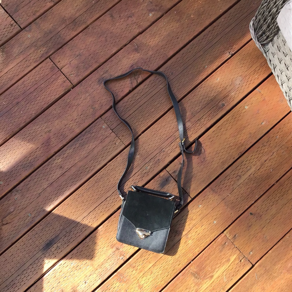 Small strapped purse